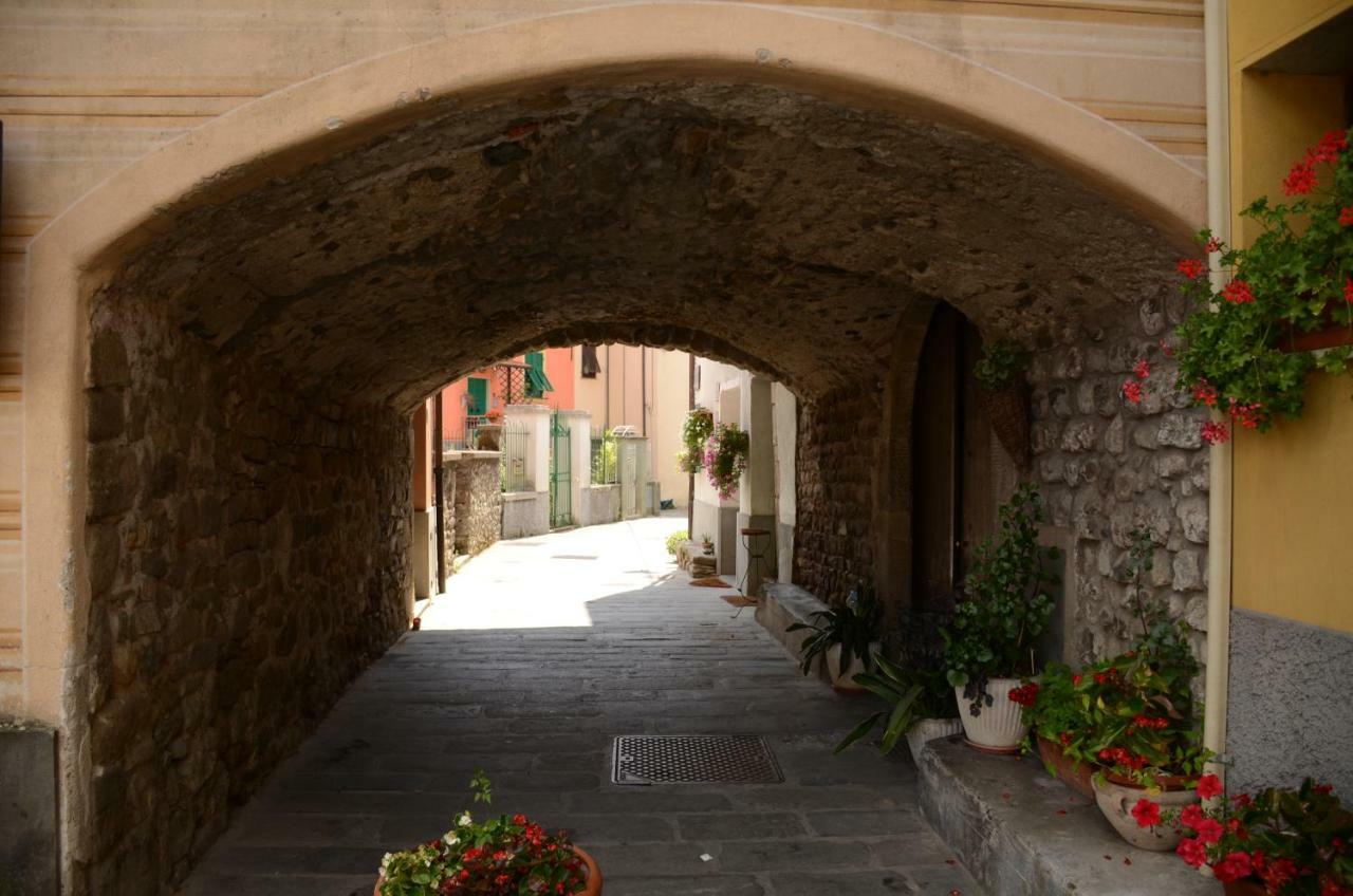 Appartement Antico Borgo à Brugnato Extérieur photo